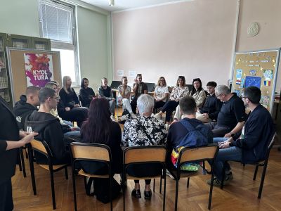 Okrugli stol na temu nasilja među mladima Okrugli stol na temu nasilja među mladima