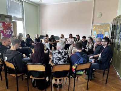 Okrugli stol na temu nasilja među mladima Okrugli stol na temu nasilja među mladima