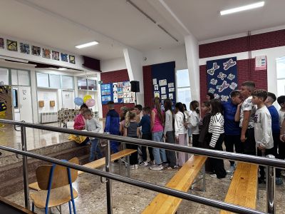 “Kate koju znate” ponovno razveselila učenike OŠ Kistanje “Kate koju znate” ponovno razveselila učenike OŠ Kistanje