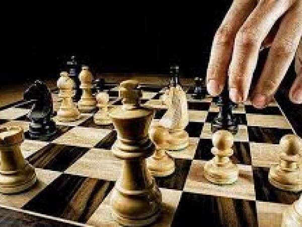 Poziv na mali Šahovski turnir koji će se održati 29.5.2015. u prostorijama Poludnevnog boravka za starije u Drnišu