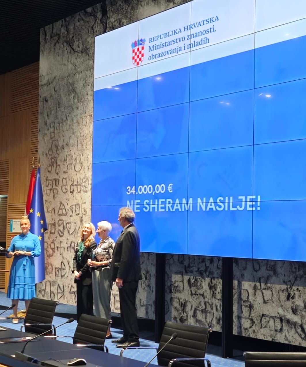 Potpisan ugovor za program “Ne sheram nasilje!” | Udruga ZvoniMir